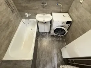 Pronájem bytu 2+kk, Praha, U pramene, 46 m2