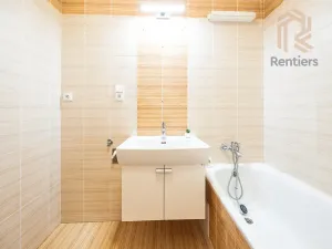 Prodej bytu 2+kk, Praha - Újezd nad Lesy, Domanovická, 67 m2