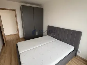 Pronájem bytu 2+kk, Praha, Hofbauerova, 48 m2