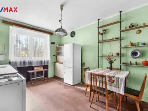 Prodej bytu 2+1, Chvaletice, 9. května, 53 m2