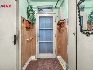 Prodej bytu 2+1, Chvaletice, 9. května, 53 m2