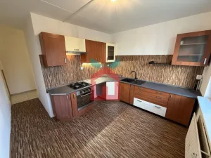 Prodej bytu 3+1, Karlovy Vary - Rybáře, Severní, 85 m2