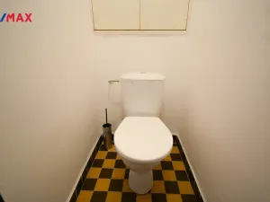 Prodej bytu 3+1, Pardubice - Ohrazenice, Marie Majerové, 74 m2