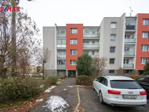 Prodej bytu 3+1, Pardubice - Ohrazenice, Marie Majerové, 74 m2