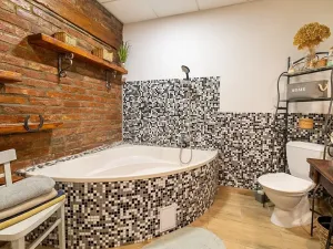 Prodej vícegeneračního domu, Bžany, 240 m2