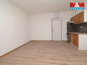 Pronájem bytu 1+1, Úpice, Palackého, 41 m2