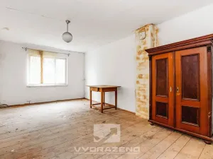 Prodej bytu 4+kk, Černov, 95 m2