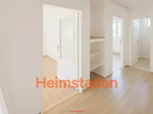 Pronájem bytu 2+1, Orlová - Poruba, Spojenců, 51 m2