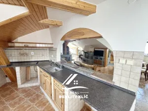 Pronájem atypického bytu, Hlučín, Kolejní, 95 m2