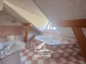 Pronájem atypického bytu, Hlučín, Kolejní, 95 m2