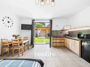 Prodej ubytování, Perná, 205 m2