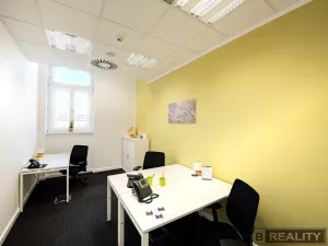 Pronájem kanceláře, Praha - Nové Město, náměstí I. P. Pavlova, 50 m2