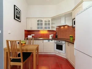 Pronájem bytu 1+kk, Praha - Vinohrady, Sázavská, 35 m2