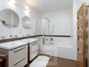 Prodej bytu 6+kk a větší, Průhonice, Uhříněveská, 264 m2