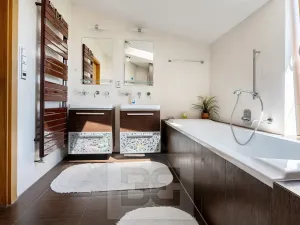 Prodej bytu 6+kk a větší, Průhonice, Uhříněveská, 264 m2