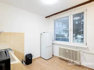 Pronájem bytu 1+1, Praha - Strašnice, Křenická, 35 m2