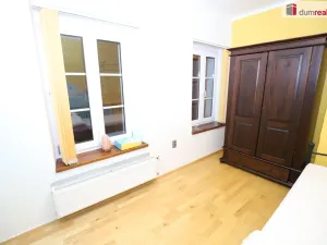 Pronájem bytu 3+1, Cheb, Hradební, 52 m2