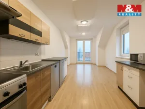 Pronájem bytu 1+kk, Škvorec - Třebohostice, 29 m2