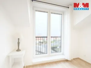 Pronájem bytu 1+kk, Škvorec - Třebohostice, 29 m2