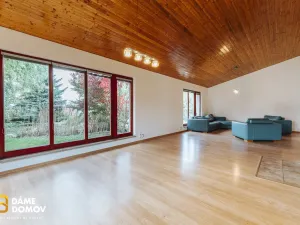 Prodej rodinného domu, Pohořelice, Školní, 350 m2