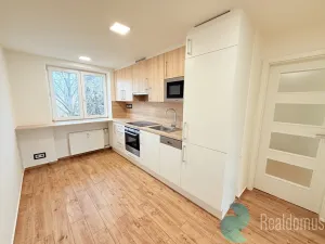 Pronájem bytu 2+1, České Budějovice - České Budějovice 3, Pražská tř., 57 m2