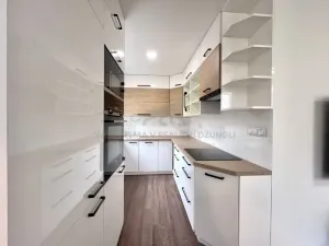 Pronájem bytu 2+kk, Praha - Kobylisy, Jelínkova, 50 m2