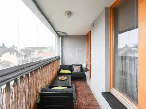 Pronájem bytu 3+kk, Praha - Uhříněves, Nové náměstí, 91 m2