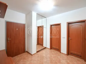 Pronájem bytu 3+kk, Praha - Uhříněves, Nové náměstí, 91 m2