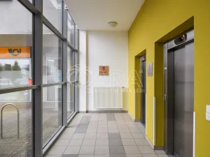 Pronájem bytu 3+kk, Praha - Uhříněves, Nové náměstí, 91 m2