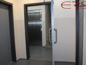 Prodej bytu 3+1, Praha - Hlubočepy, Lamačova, 62 m2