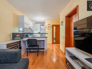 Prodej bytu 2+kk, Unhošť, Na Čeperce, 46 m2