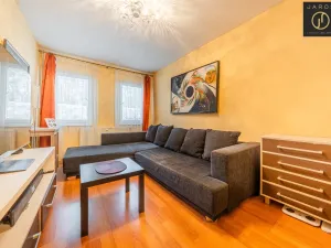 Prodej bytu 2+kk, Unhošť, Na Čeperce, 46 m2