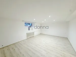 Pronájem bytu 2+1, Praha, Krhanická, 80 m2