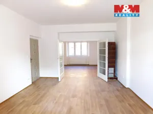 Pronájem bytu 3+1, Cheb, Valdštejnova, 86 m2