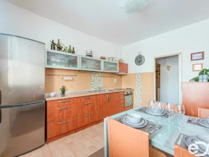 Prodej bytu 3+1, Sezemice, Smetanova, 79 m2