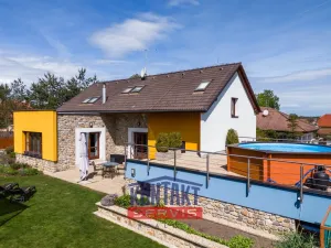 Pronájem rodinného domu, Dubné, 261 m2