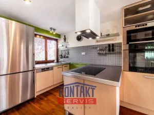 Pronájem rodinného domu, Dubné, 261 m2