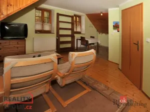 Prodej rodinného domu, Srní, 439 m2