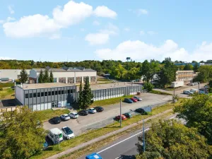 Prodej kanceláře, Brno - Slatina, Hviezdoslavova, 1514 m2