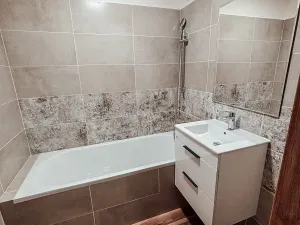 Pronájem bytu 3+1, Liberec, Dobiášova, 74 m2