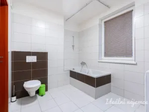 Pronájem bytu 2+kk, Praha - Vršovice, Bajkalská, 53 m2