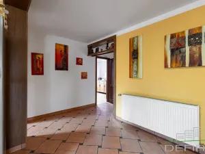 Prodej vícegeneračního domu, Praha - Újezd nad Lesy, Starokolínská, 510 m2