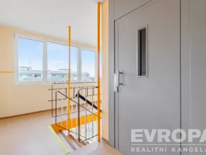 Prodej bytu 2+kk, Praha - Braník, Novodvorská, 40 m2
