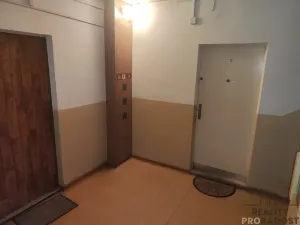 Prodej bytu 2+1, Chomutov, Bezručova, 64 m2