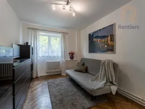 Pronájem bytu 1+1, Praha - Kyje, Sklenská, 25 m2