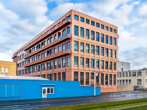 Pronájem bytu 1+kk, Praha, Kolbenova, 40 m2