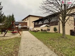 Pronájem restaurace, Topolná, 908 m2