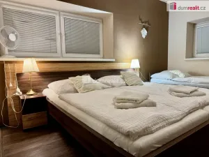 Pronájem restaurace, Topolná, 908 m2