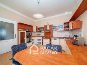 Prodej rodinného domu, Tršice, 700 m2