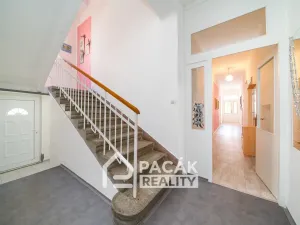 Prodej rodinného domu, Tršice, 700 m2